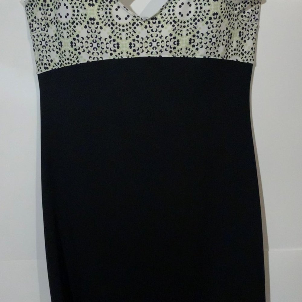 Womens COLUMBIA athletic dress - size L